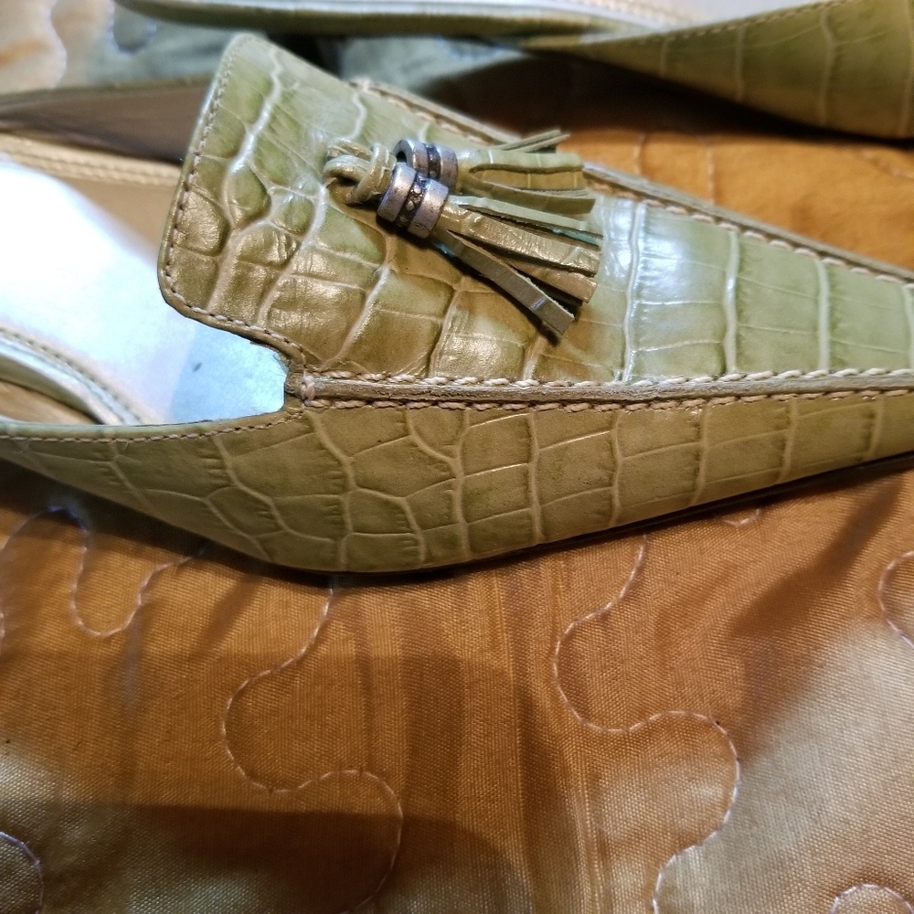 UNISA LIME LEATHER 1 INCH HEEL - Picture 5 of 5